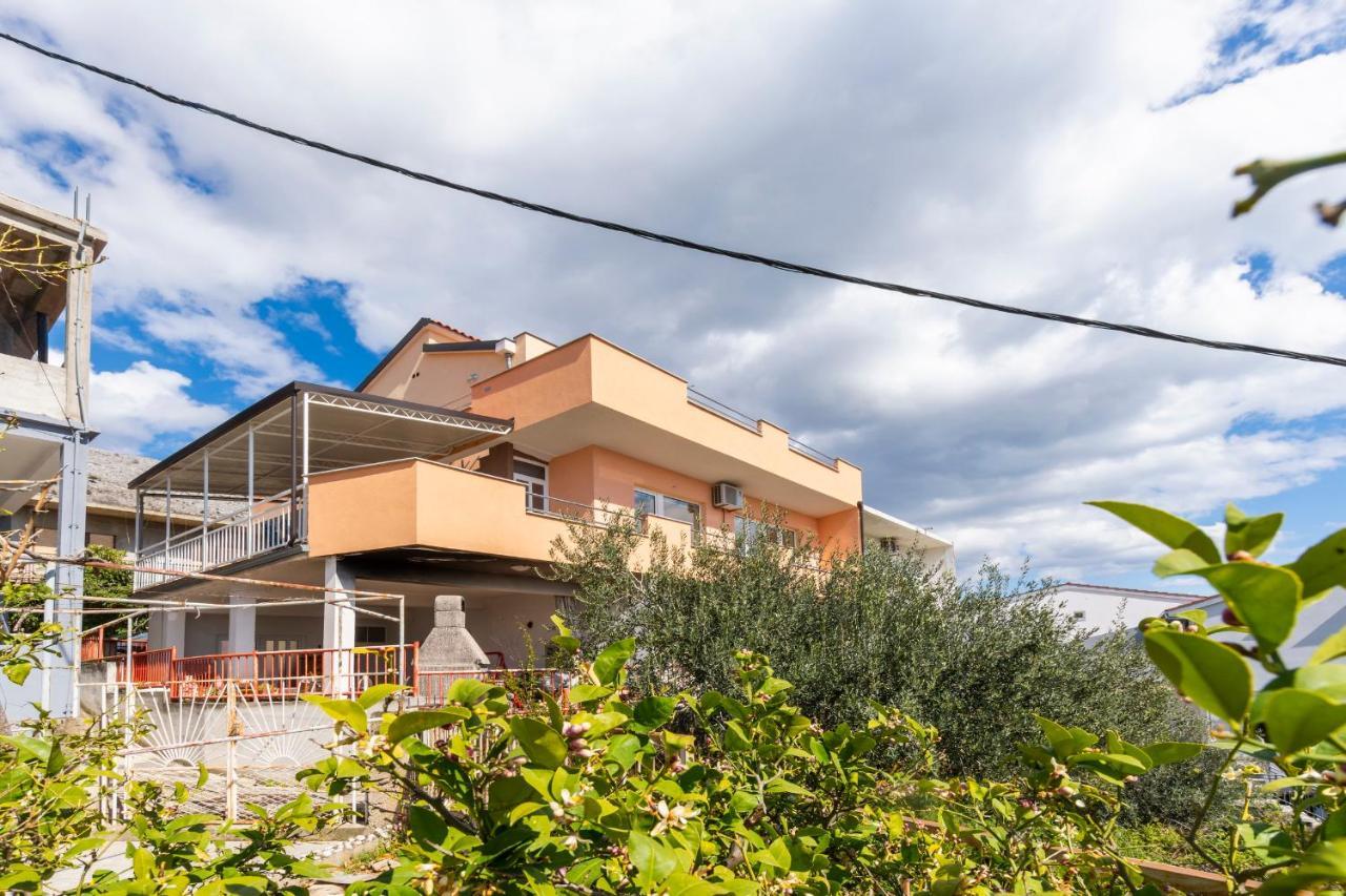 Villa Tomas „The View Of Jesenice“ イェセニツェ エクステリア 写真